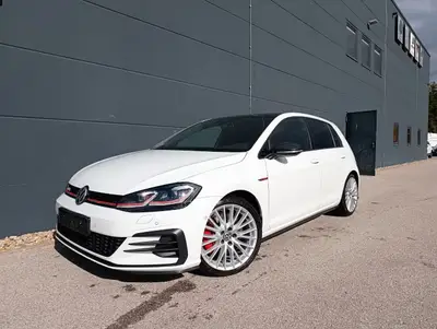 Volkswagen Golf GTI VII Performance 2017