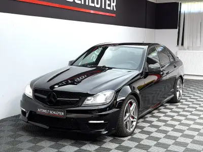 Mercedes-Benz C 63 AMG 2012